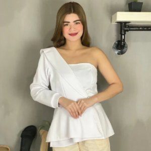 Aurelia Blouse One Sleeve